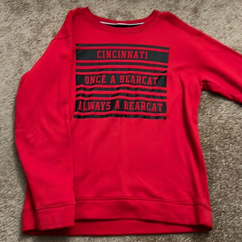 Red Pink VS Cincinnati Bearcat crewneck